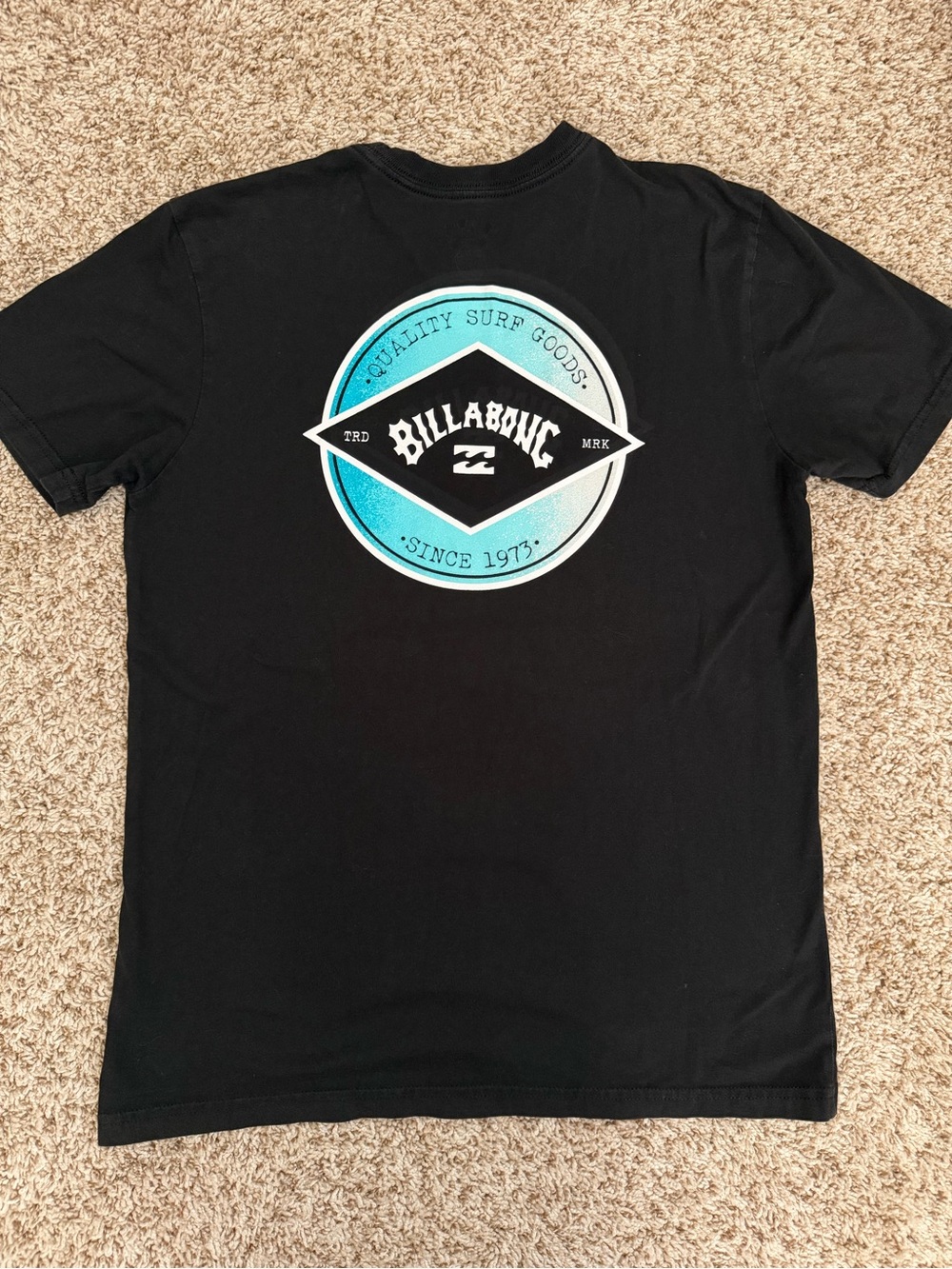 Billabong Black Short-Sleeve Tee with Blue Gradient Logo Boys size L